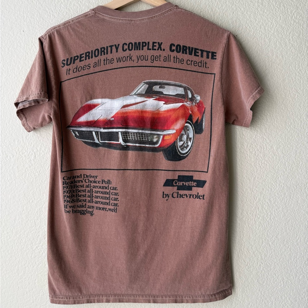 Chemistry Short-Sleeve Graphic Tee — Brown with Red Car Print